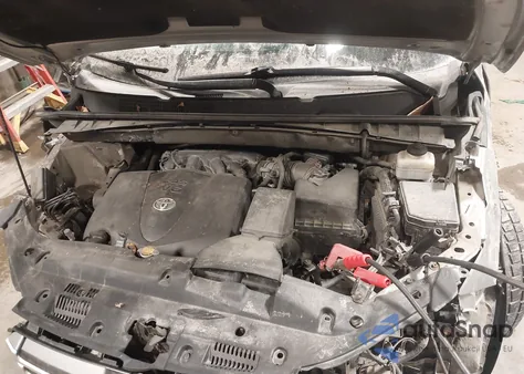 2017 Toyota Highlander Xle z USA, uszkodzony, nr VIN 5TDJZRFH6HS361429